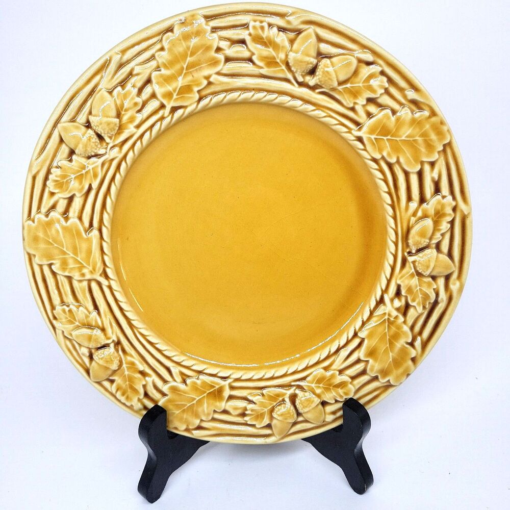 Bordallo Pinheiro Amber 8.5" Embossed Leaves And Acorns Salad Plate